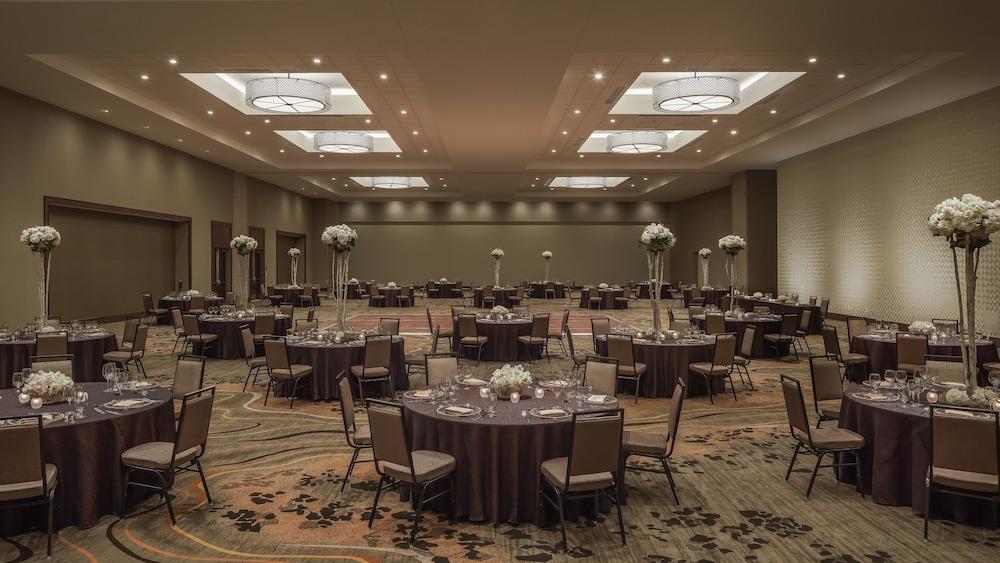 Hyatt Regency Aurora-Denver Conference Center Hotel Exterior photo